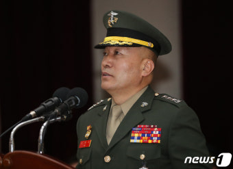 기념사 하는 김계환 해병대사령관