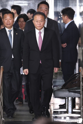 당선자 총회 참석하는 윤재옥 권한대행