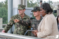 주유엔 미국대사 판문점 일대가 궁금해