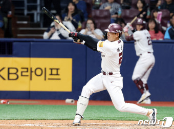 '어깨 통증' 김혜성, 두산전 선발 제외…홍원기 감독 