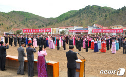 북한, 은정축산농장 살림집 입사모임 진행