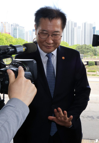 尹대통령 장모, 가석방될까… 출근하는 박성재 장관