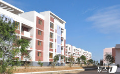 북한, 황해남도 신생농장 살림집 입사모임 진행…사회주의 농촌의 미래