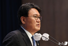조국혁신당 신임 원내대표 선출된 황운하