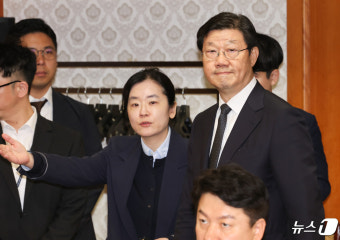 노연홍 위원장, 제1차 의료개혁특위 참석