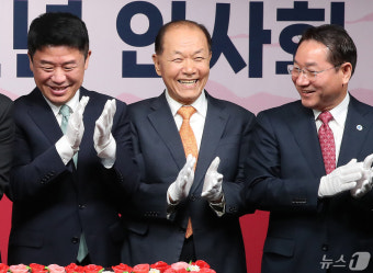 [뉴스1 PICK]국민의힘 새 비대위원장에 황우여 지명…총선 참패 19일만