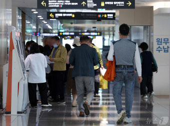 [뉴스1 PICK]의대 교수 휴진 첫 날, 사직 전공의 '눈물 호소'