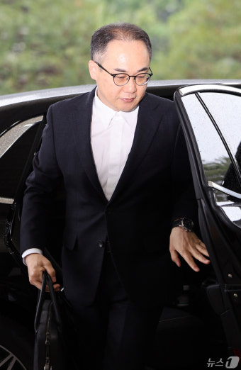 대검 출근하는 이원석 검찰총장