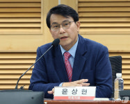 인사말 하는 윤상현 의원