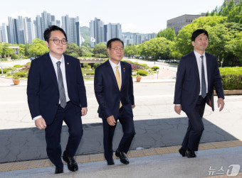 법무부 '윤 대통령 장모 가석방 심사 예정'