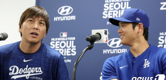 오타니 돈으로 야구카드 4억5천만원 구매…전 통역사, 추방될 듯