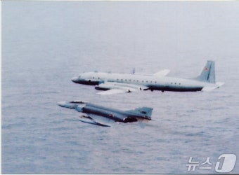 퇴역 앞둔 F-4E 팬텀 4대, 국토순례 비행