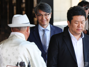 김건희 여사에 명품백 건넨 최재영 목사, 피의자 소환