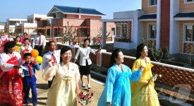 北 황해남도 안악군 군산농장에서 입사모임 진행…새 문명, 새 생활