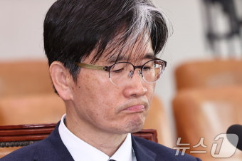 생각에 잠긴 오동운 공수처장 후보자