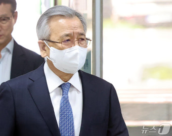 '가짜 수산업자' 뇌물 받은 혐의 박영수 前특검 공판, 이달 말 마무리