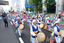 5·18 전야 행진 알리는 풍물단