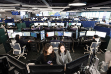 [르포]난기류 걱정 덜겠네…지상의 조종실 대한항공 종합통제센터