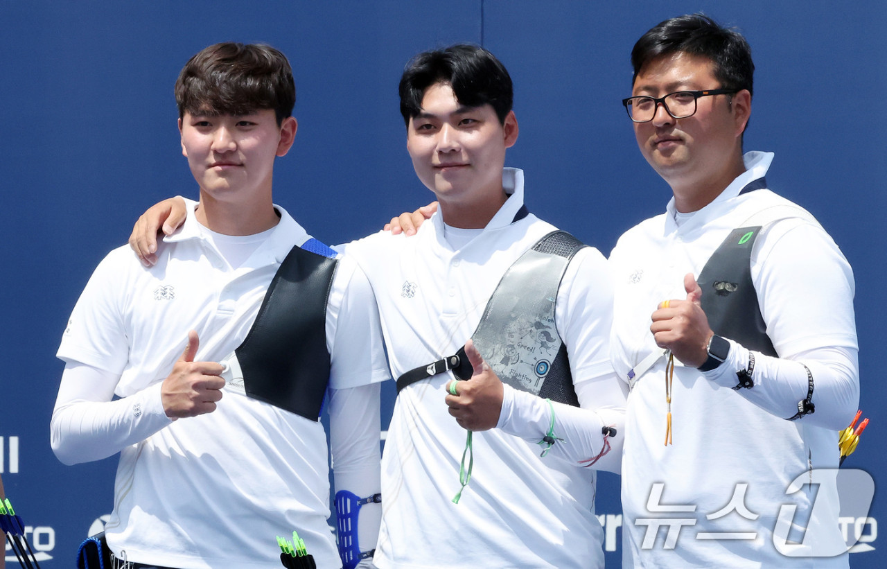 한국 컴파운드 양궁 대표팀, 7년 만에 월드컵 남자 단체전에서 금메달 획득