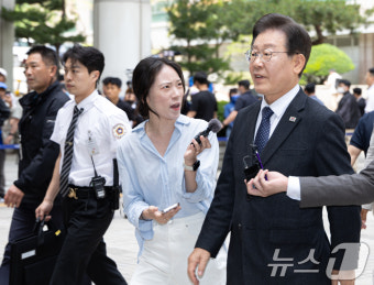 위증교사 관련 공판 출석하는 이재명 대표