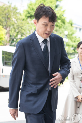 자신에 대한 탄핵 사건 변론기일 출석한 이정섭 검사