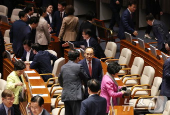 '채상병 특검법 부결' 여당 분위기