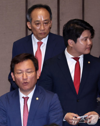 줄서는 추경호