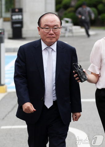 헌정사 첫 검사 탄핵안 기각