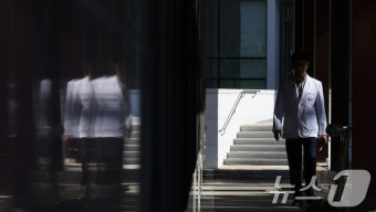 정부 '전공의 복귀명령 해제하고 사직서 수리할 듯'