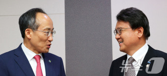 황운하 의원실 찾은 추경호