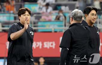 류현진 '무실점 승리로 KT전 스윕 견인'