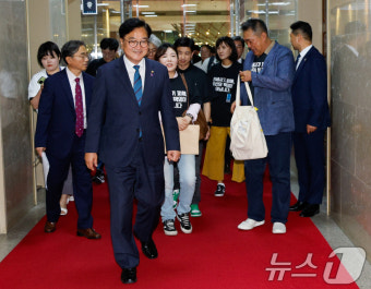 전세사기 피해자 마중나온 우원식 의장