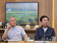 안동 맹개마을 찾은 유인촌 장관