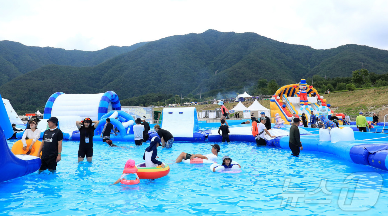 여름愛 인제愛 빠지다 축제, 대형 물놀이장서 시원한 여름 누리기