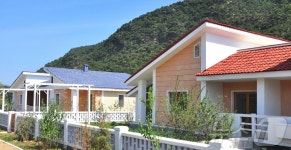 北, 각지서 입사모임 소식 전해…행복 꽃피우는 농촌