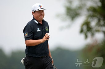 김주형, PGA 트래블러스 챔피언십서 사흘 연속 선두…4승 보인다(종합)