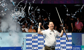 프로당구 강동궁, 김영원 꺾고 PBA 개막전 우승…1099일 만에 정상 탈환