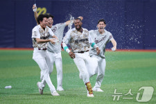 야구는 9회말 2아웃부터