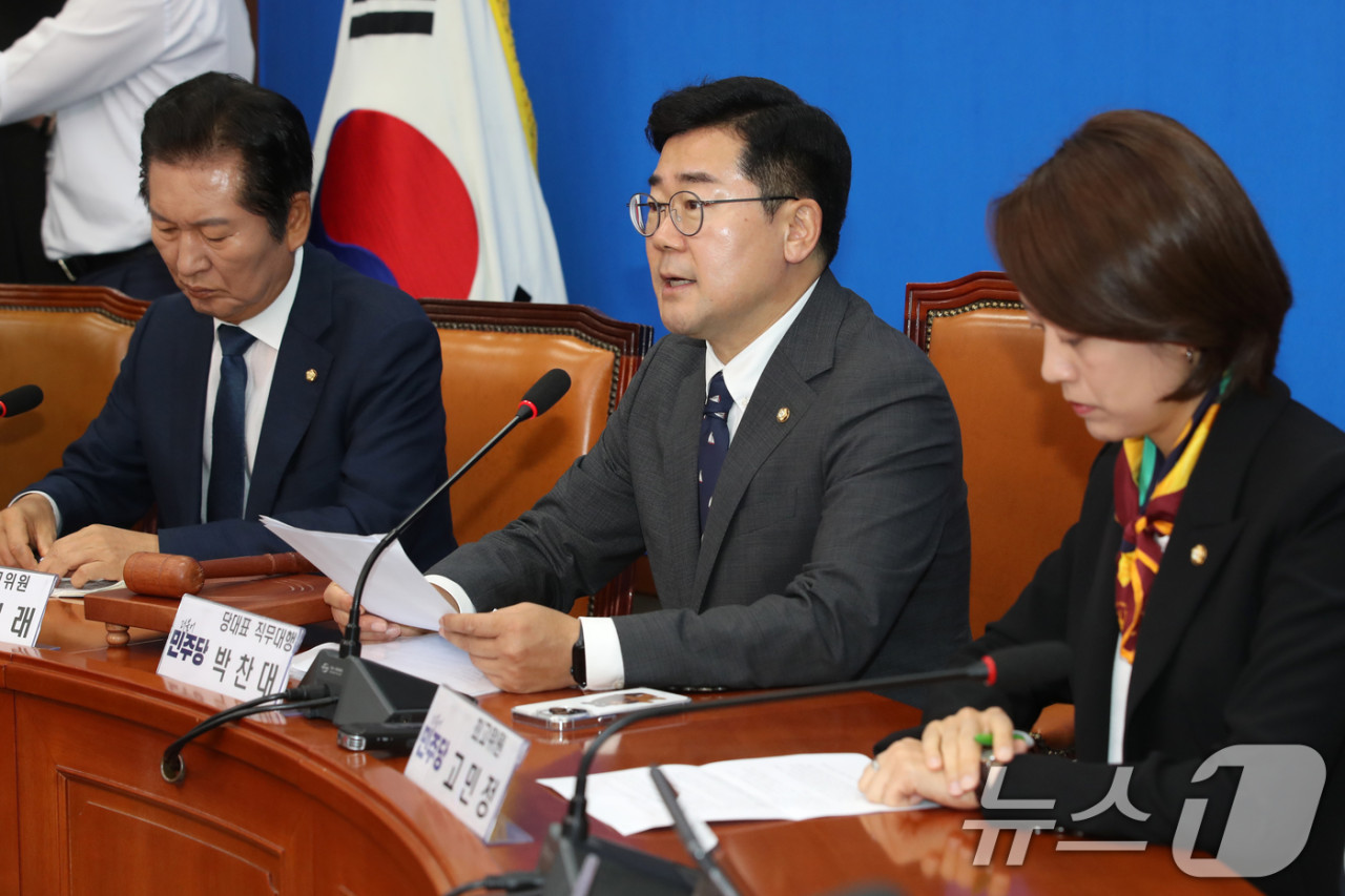 더불어민주당 박찬대 대표 대정부질문 국회 무시, 안하무인 행동 비판