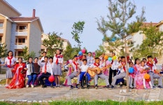 北 왕재산농장서 살림집 입사모임…인민의 기쁨