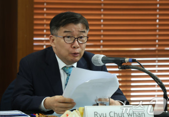 인사말 하는 유철환 국민권익위원장