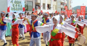 노동신문, 새 살림집 건설 선전…농촌문명 향유자들의 기쁨
