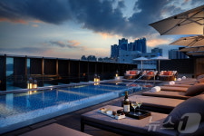 이른 폭염 물렀거라…물놀이 시설 앞당겨 개장