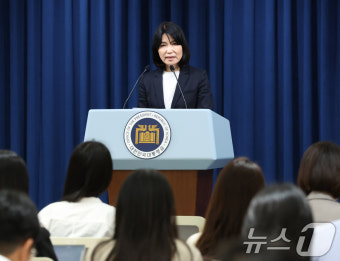 소감 발표하는 이진숙 신임 방통위원장 후보자