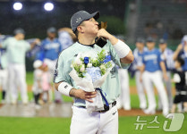 '3안타 1홈런' 불방망이 휘두른 최형우 최고령 올스타 등극
