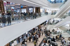 [유통 하반기 쟁점]① 백화점·면세 새판…마트·홈쇼핑 규제와 전쟁