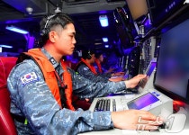 SM-2 실사격 훈련하는 율곡이이함 승조원들