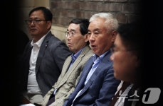 관리단체 지정에 반발하는 테니스협회