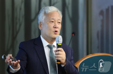 국내 리튬 탐사 결과 발표하는 이평구 원장