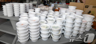 초복에는 삼계탕